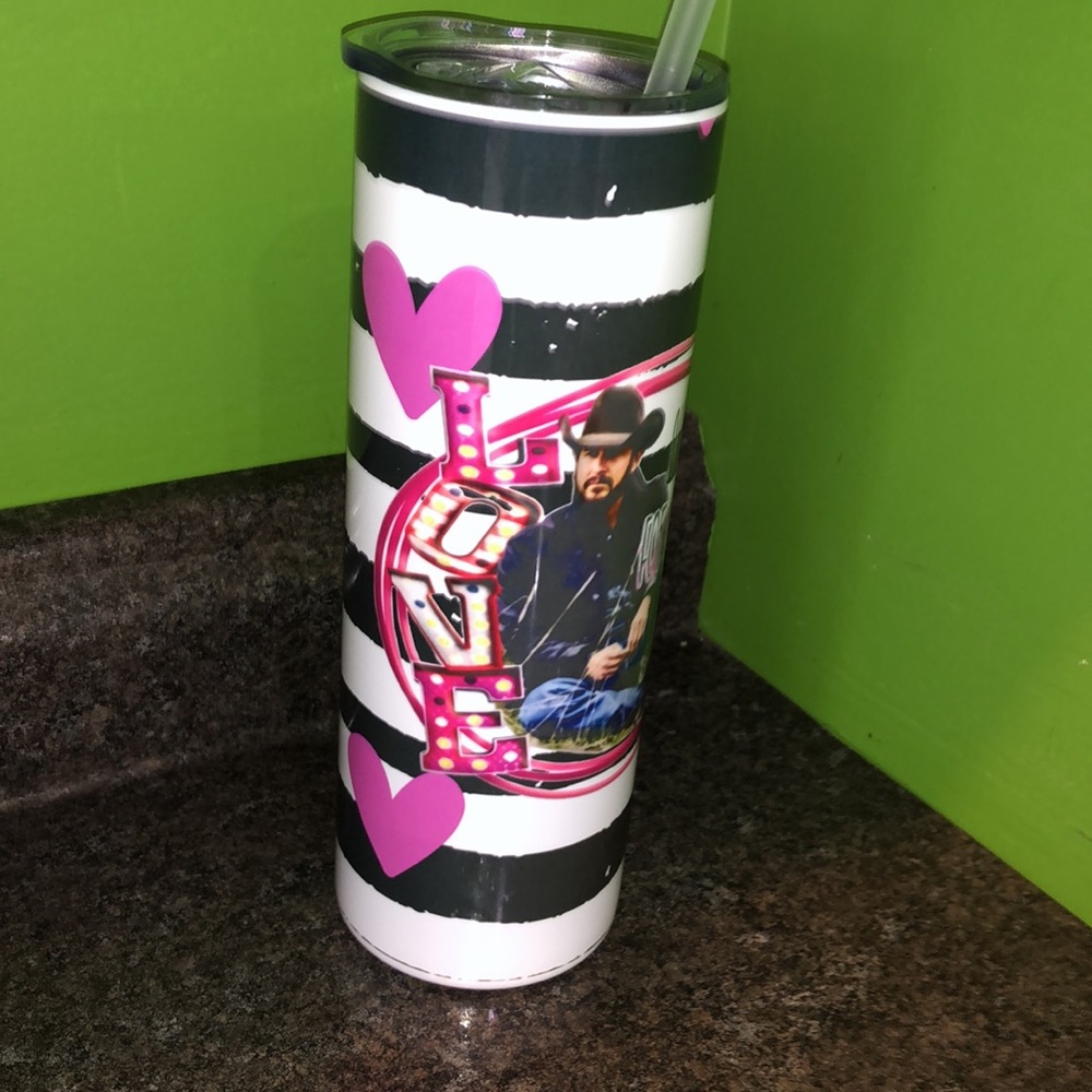 Yellowstone Rip Tumbler 💕❤️ - Picture 7 of 16